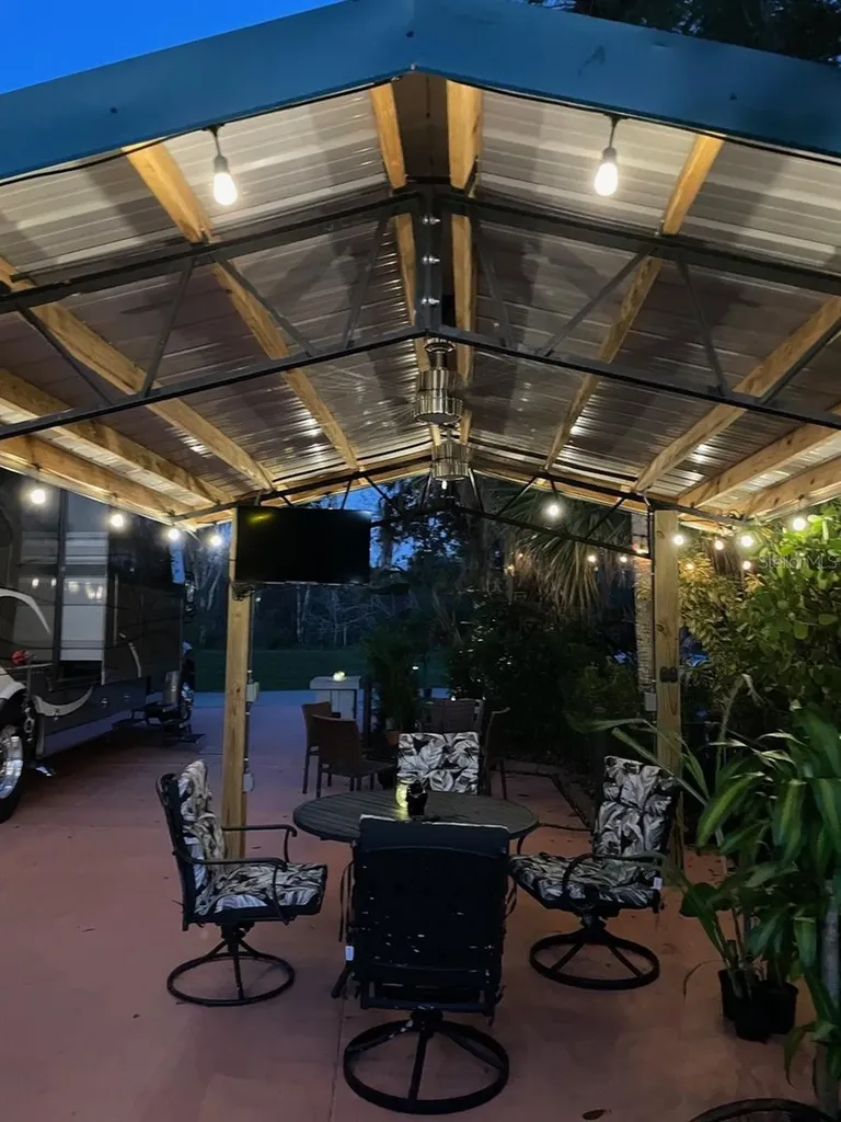 568 Waterway Drive River Ranch FL 33867