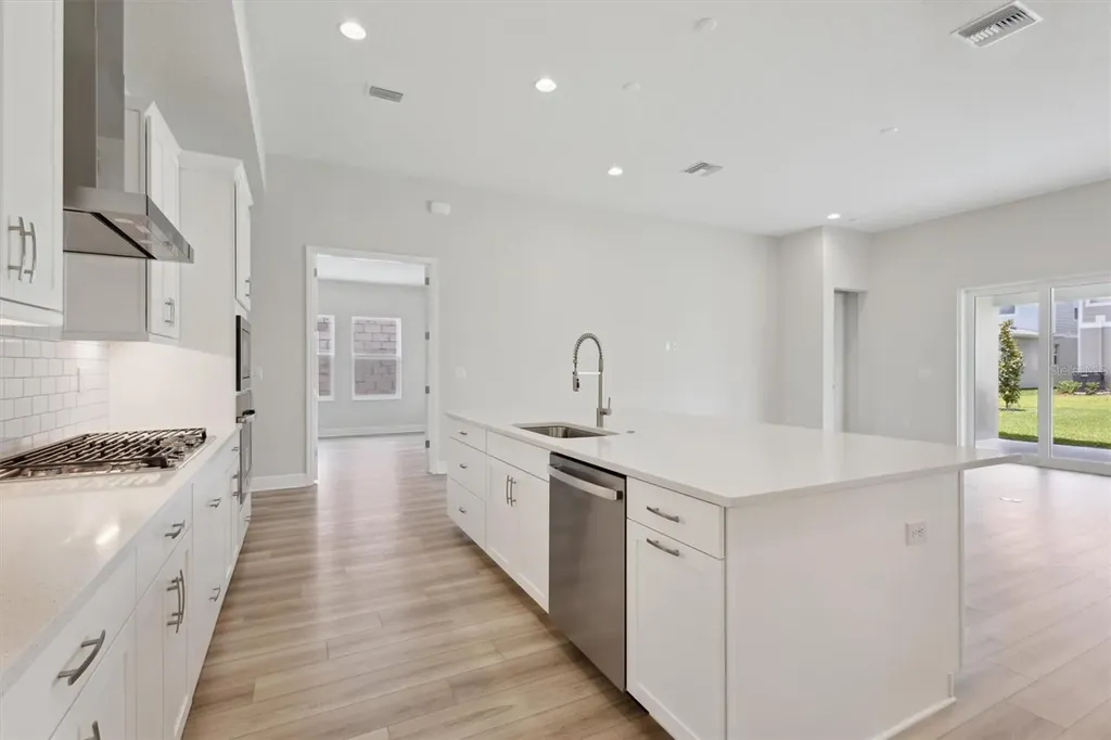 5178 Everlong Drive Apollo Beach FL 33572