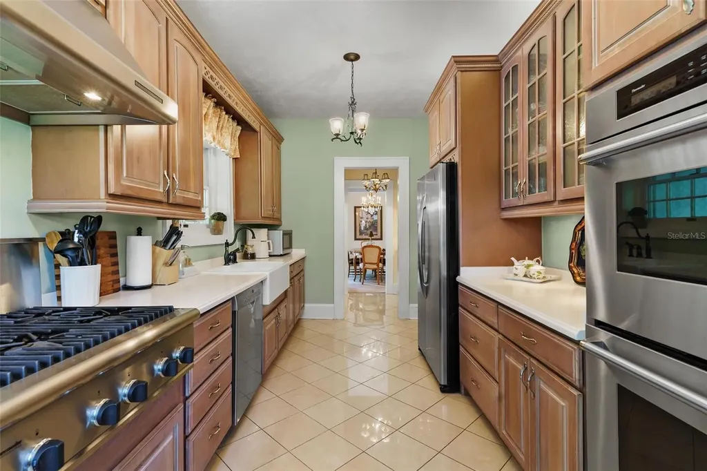 9233 Silver Lake Drive Leesburg FL 34788