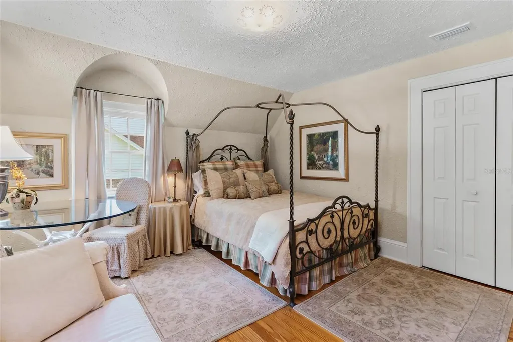 9233 Silver Lake Drive Leesburg FL 34788