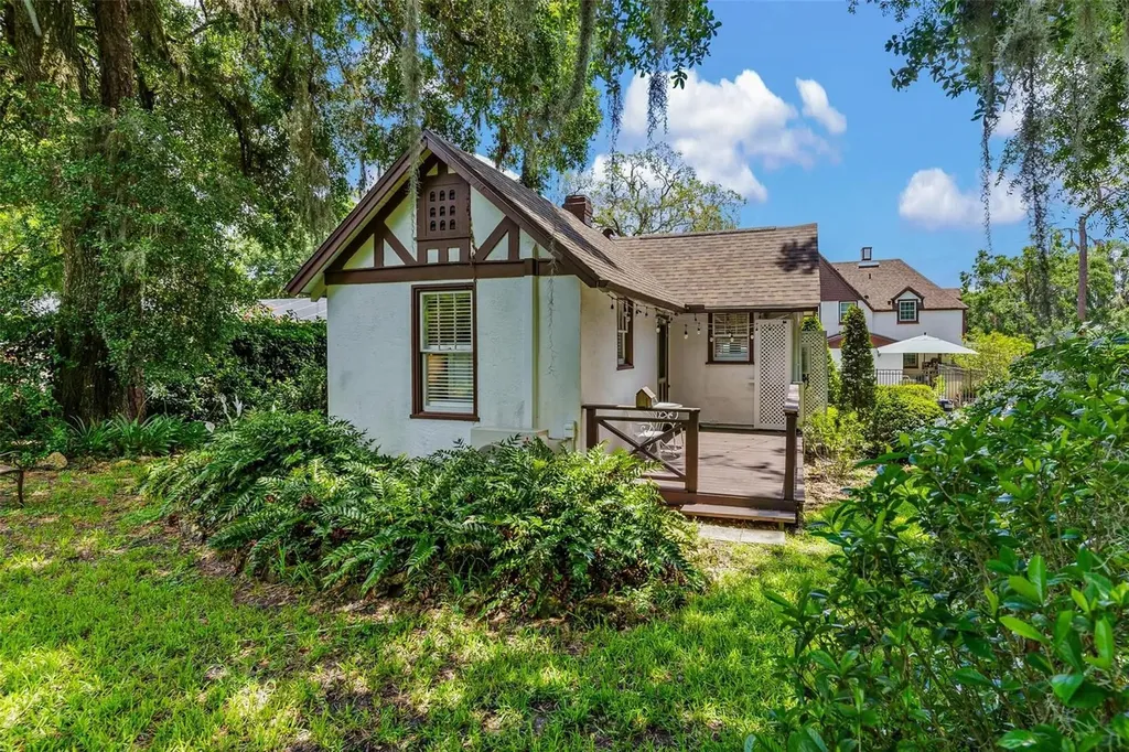 9233 Silver Lake Drive Leesburg FL 34788