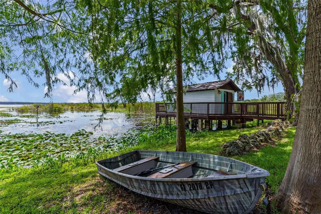9233 Silver Lake Drive Leesburg FL 34788