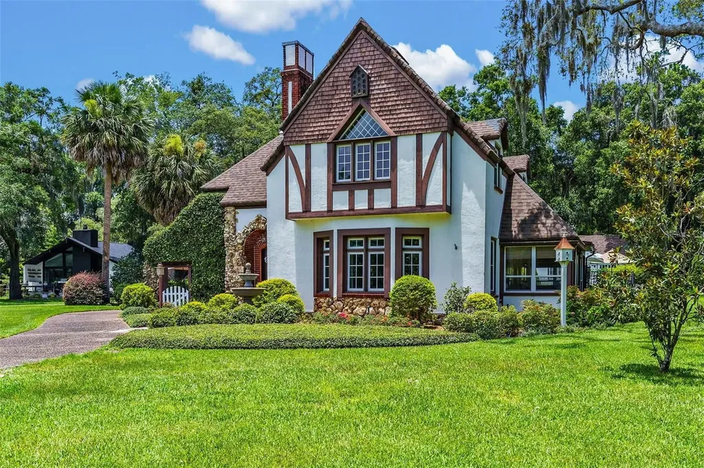 9233 Silver Lake Drive Leesburg FL 34788