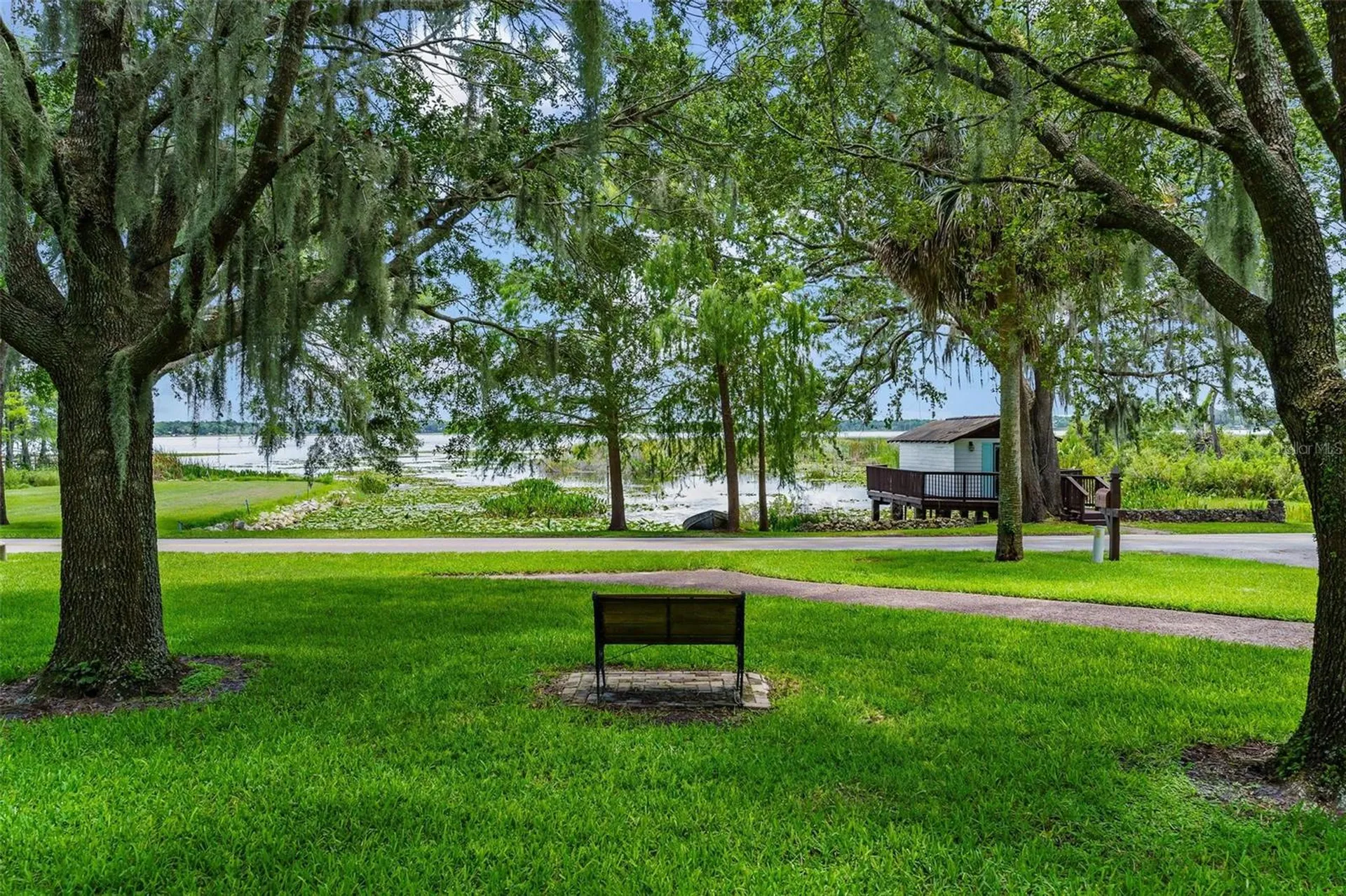 9233 Silver Lake Drive Leesburg FL 34788