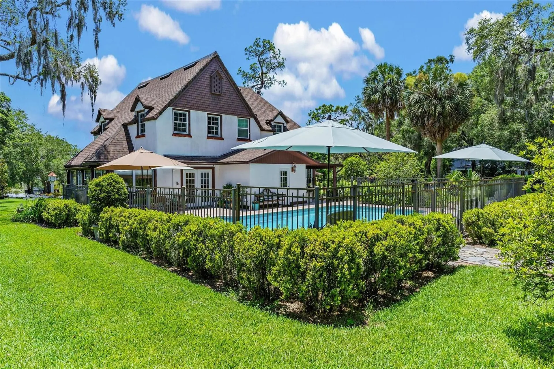 9233 Silver Lake Drive Leesburg FL 34788