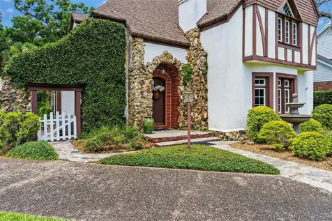 9233 Silver Lake Drive Leesburg FL 34788