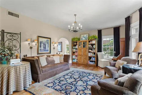 9233 Silver Lake Drive Leesburg FL 34788
