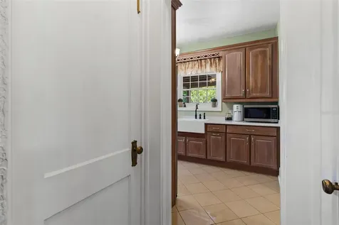 9233 Silver Lake Drive Leesburg FL 34788