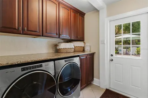 9233 Silver Lake Drive Leesburg FL 34788
