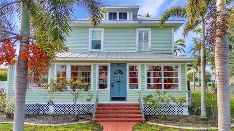 415 W Marion Avenue Punta Gorda FL 33950