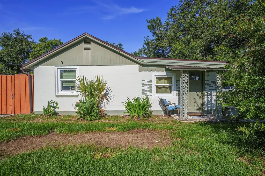 5651 6th Street Zephyrhills FL 33542