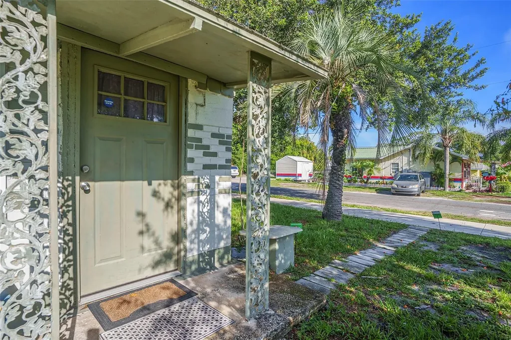 5651 6th Street Zephyrhills FL 33542