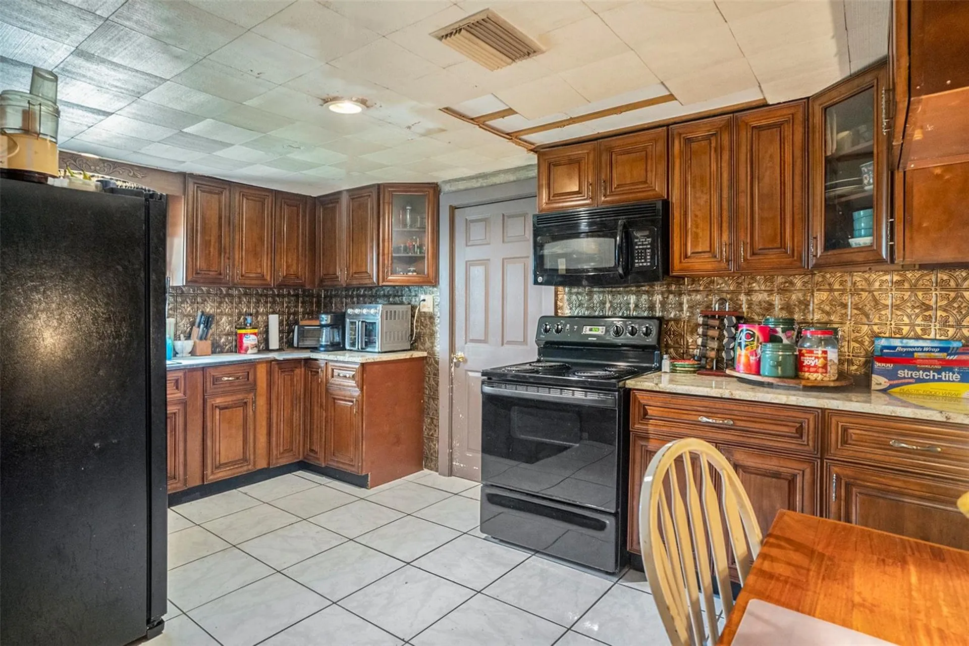 5651 6th Street Zephyrhills FL 33542