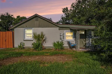 5651 6th Street Zephyrhills FL 33542