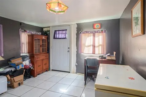 5651 6th Street Zephyrhills FL 33542