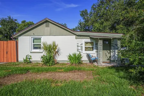 5651 6th Street Zephyrhills FL 33542