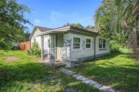 5651 6th Street Zephyrhills FL 33542