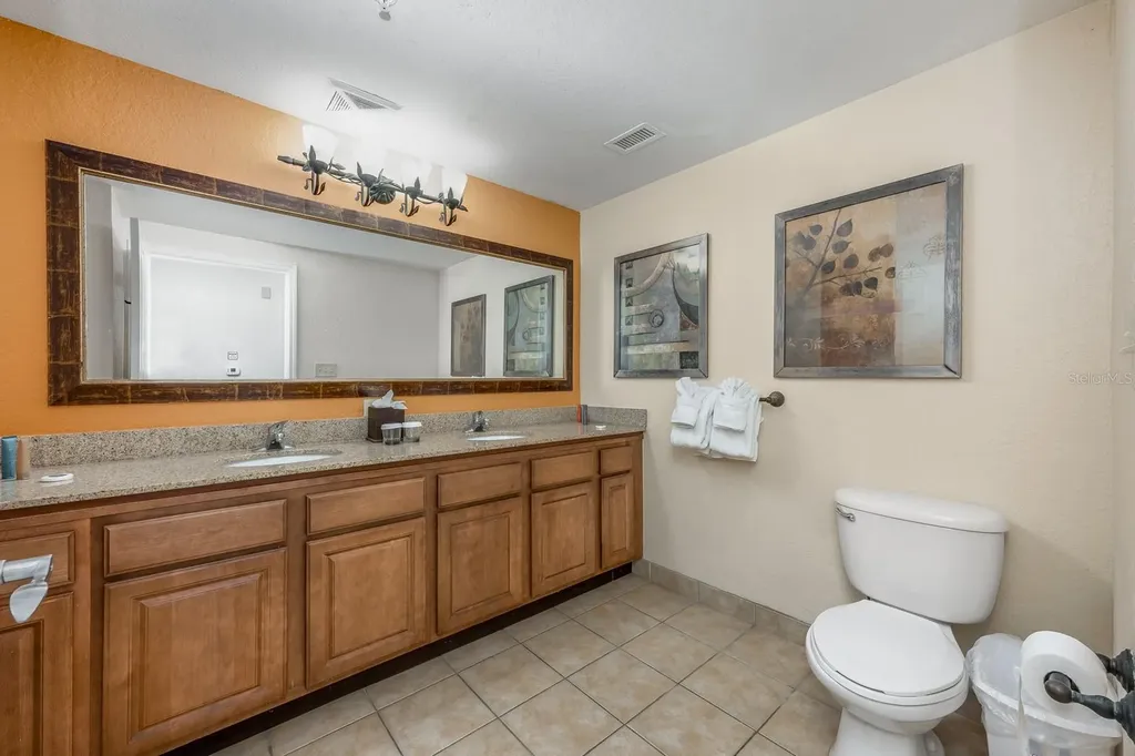 12527 Floridays Resort Drive Orlando FL 32821