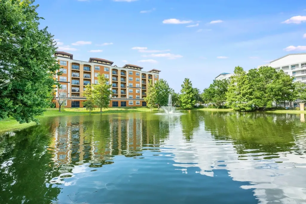 12527 Floridays Resort Drive Orlando FL 32821