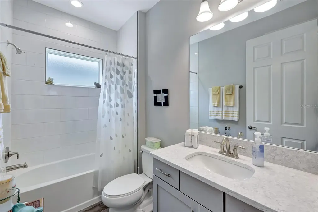 6219 Golden Nettle Drive Apollo Beach FL 33572