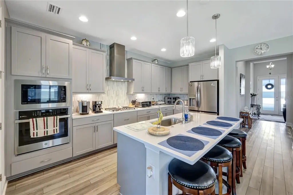 6219 Golden Nettle Drive Apollo Beach FL 33572