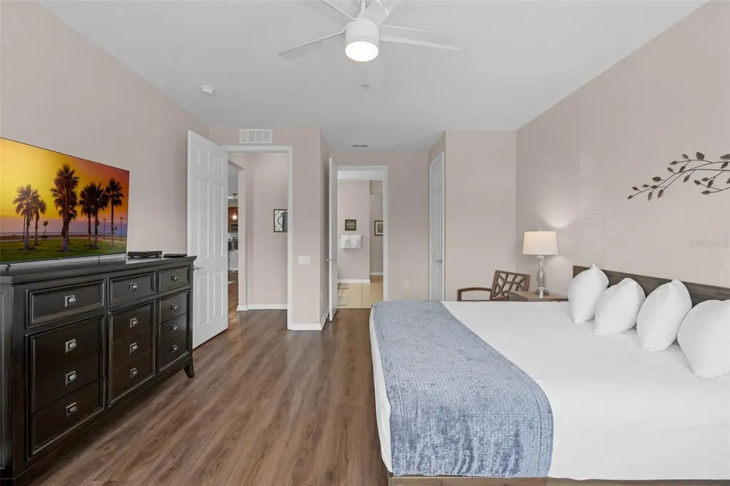 4804 Cayview Avenue Orlando FL 32819