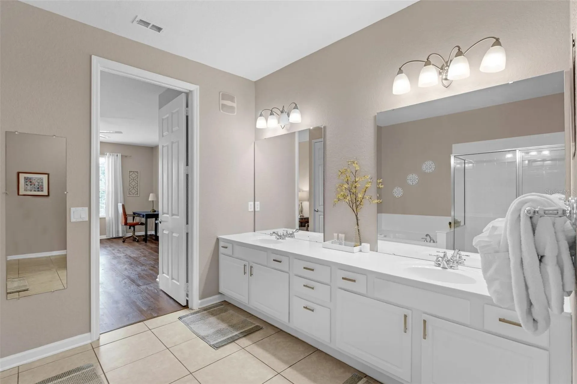 4804 Cayview Avenue Orlando FL 32819