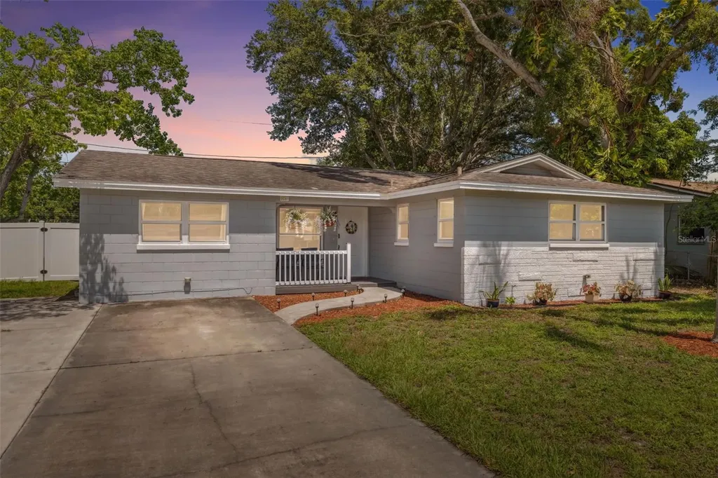 8897 54th Street N Pinellas Park FL 33782