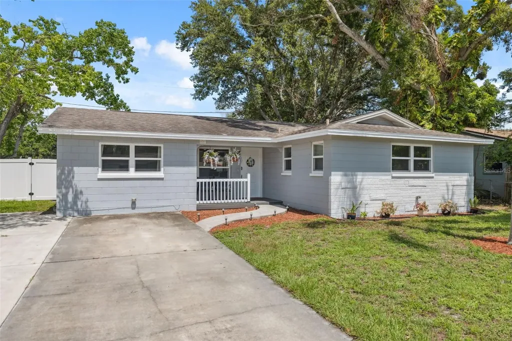 8897 54th Street N Pinellas Park FL 33782