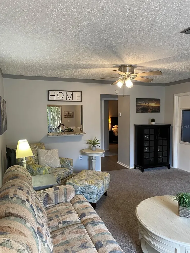 832 Cambridge Court Dunedin FL 34698