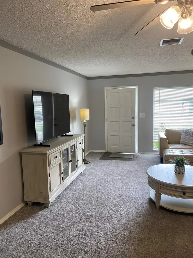 832 Cambridge Court Dunedin FL 34698