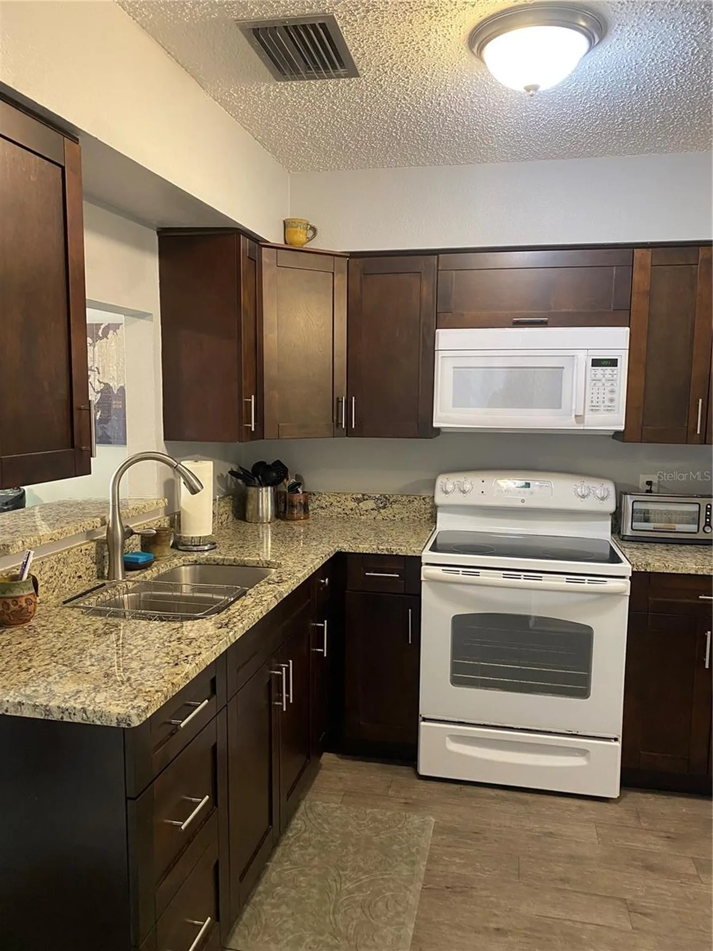 832 Cambridge Court Dunedin FL 34698