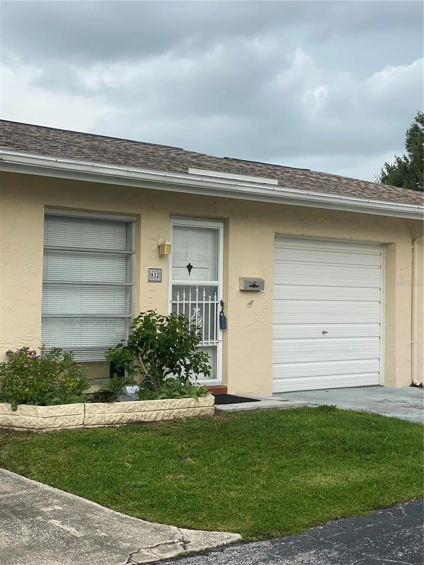 832 Cambridge Court Dunedin FL 34698