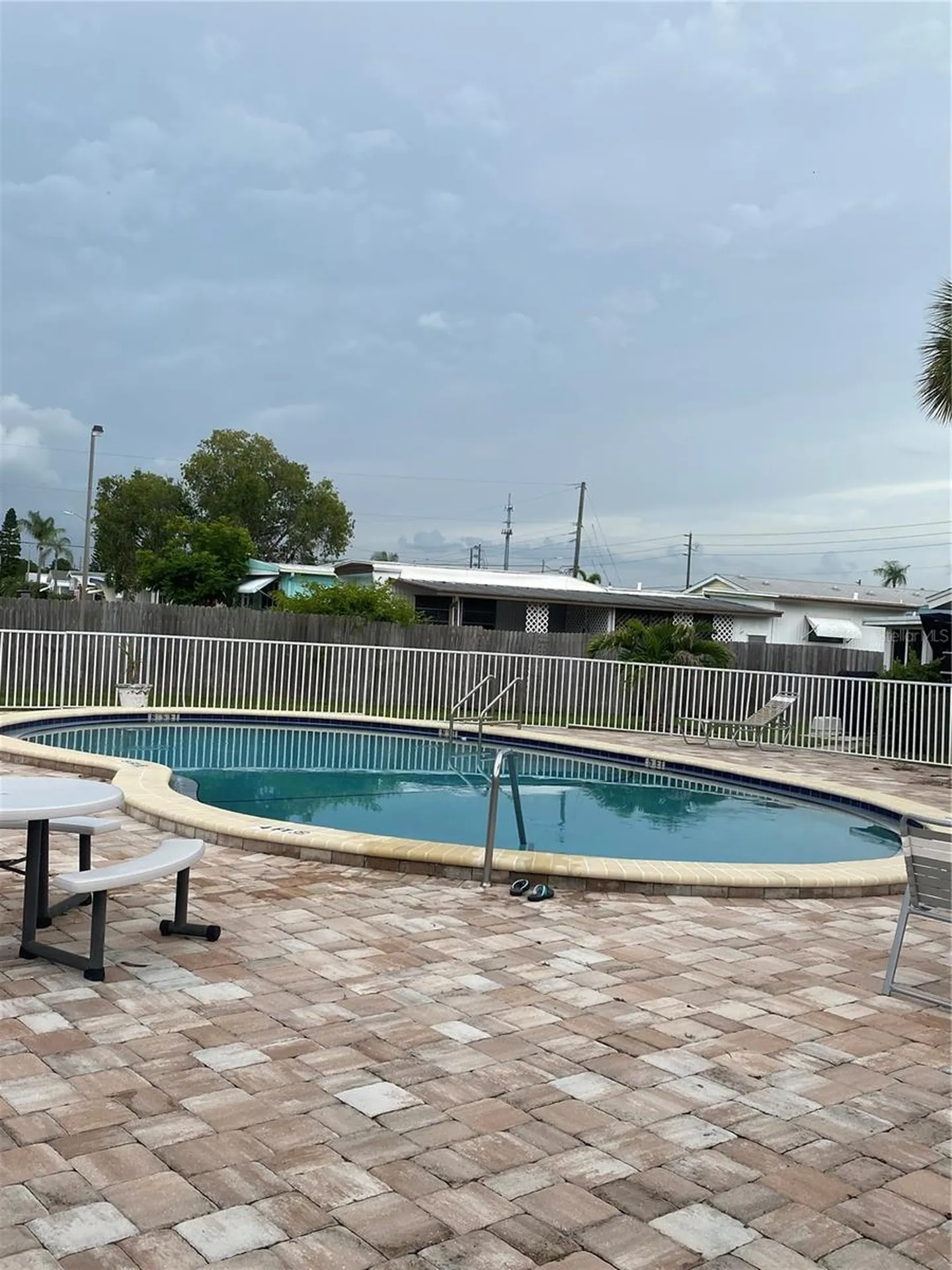 832 Cambridge Court Dunedin FL 34698