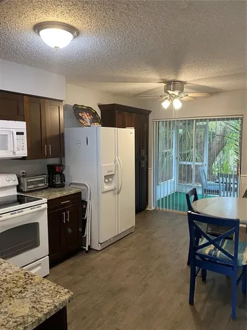 832 Cambridge Court Dunedin FL 34698