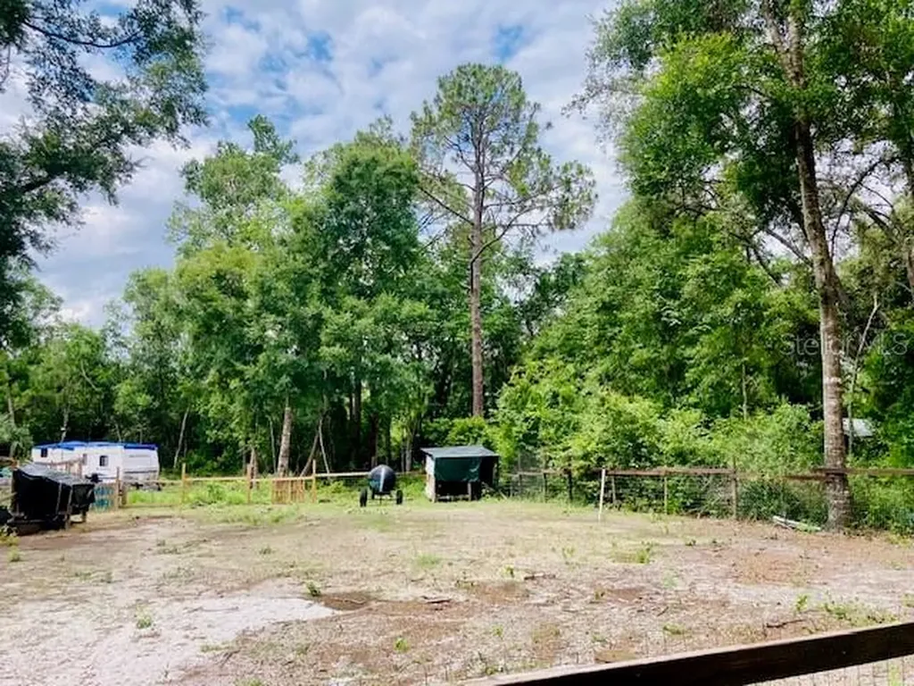 407 Raulerson Road Seville FL 32190