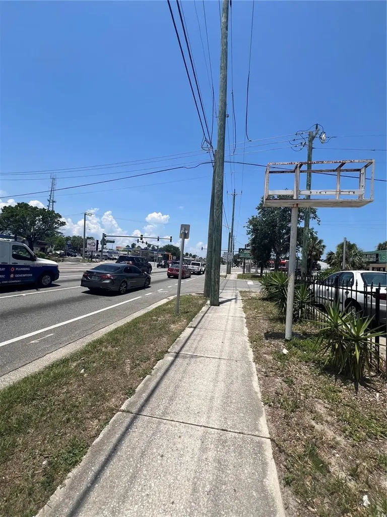 825 N Ridgewood Avenue Daytona Beach FL 32114