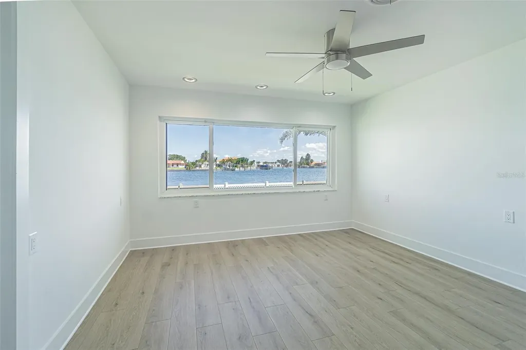 5950 Bikini Way N St Pete Beach FL 33706