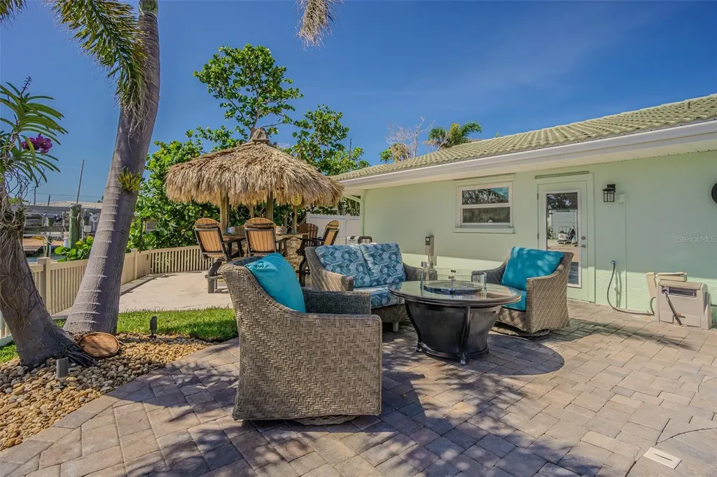 5950 Bikini Way N St Pete Beach FL 33706