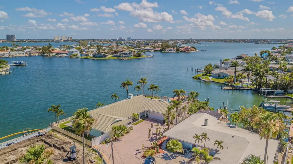 5950 Bikini Way N St Pete Beach FL 33706