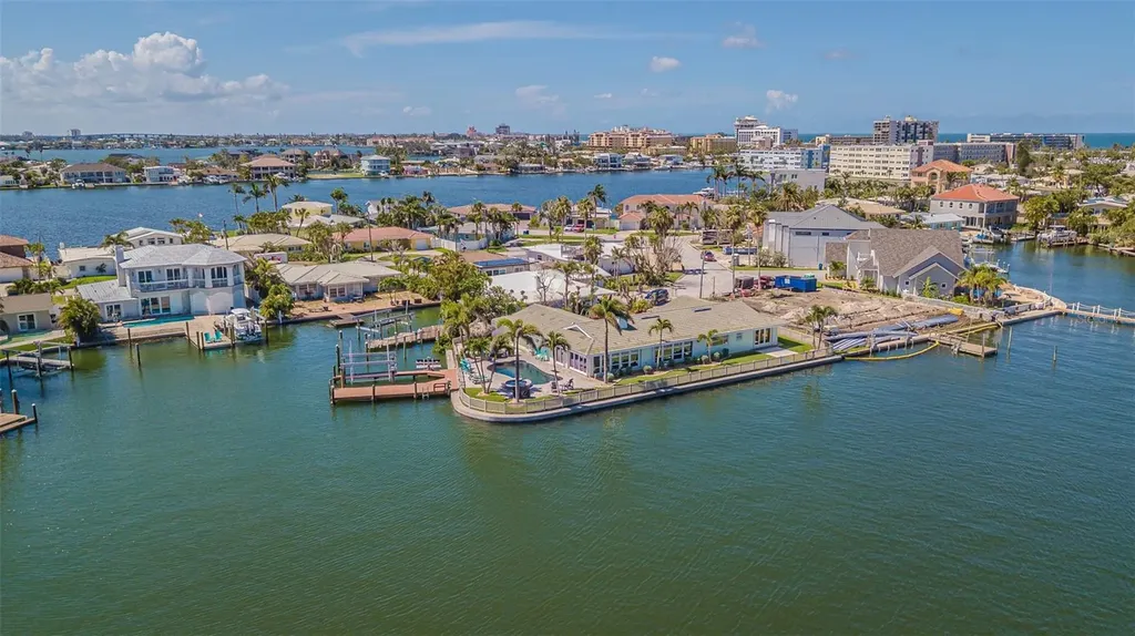5950 Bikini Way N St Pete Beach FL 33706