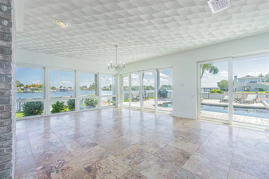 5950 Bikini Way N St Pete Beach FL 33706