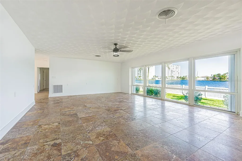 5950 Bikini Way N St Pete Beach FL 33706