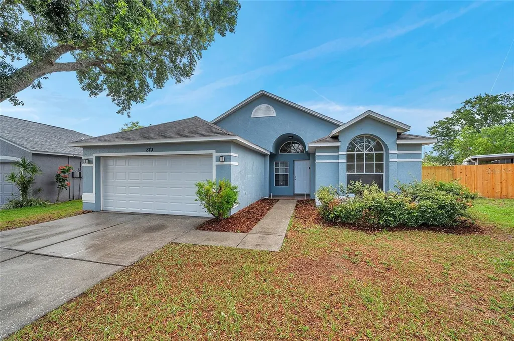243 Chardonnay Place Valrico FL 33594