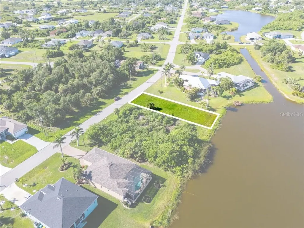 212 Antilla Drive Rotonda West FL 33947