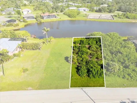 214 Antilla Drive Rotonda West FL 33947