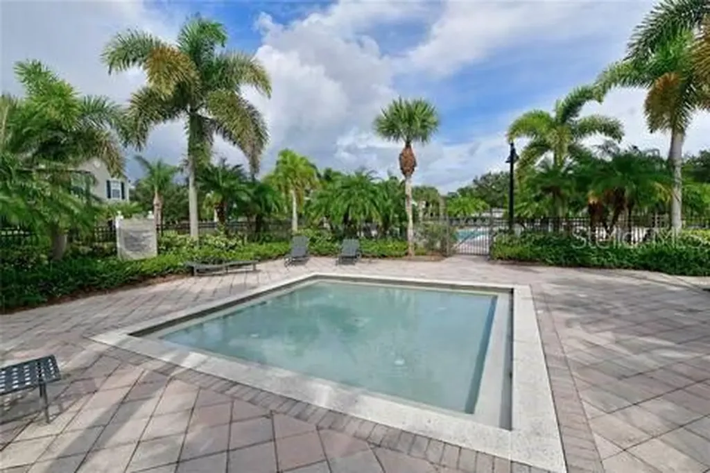 8815 Manor Loop Lakewood Ranch FL 34202