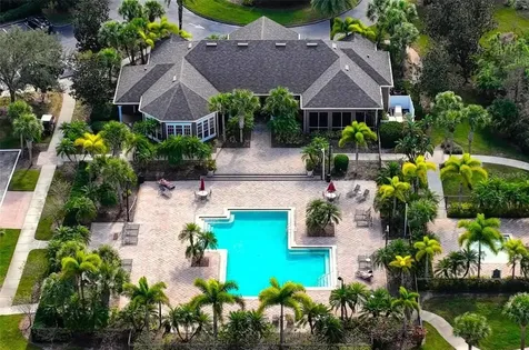 8815 Manor Loop Lakewood Ranch FL 34202
