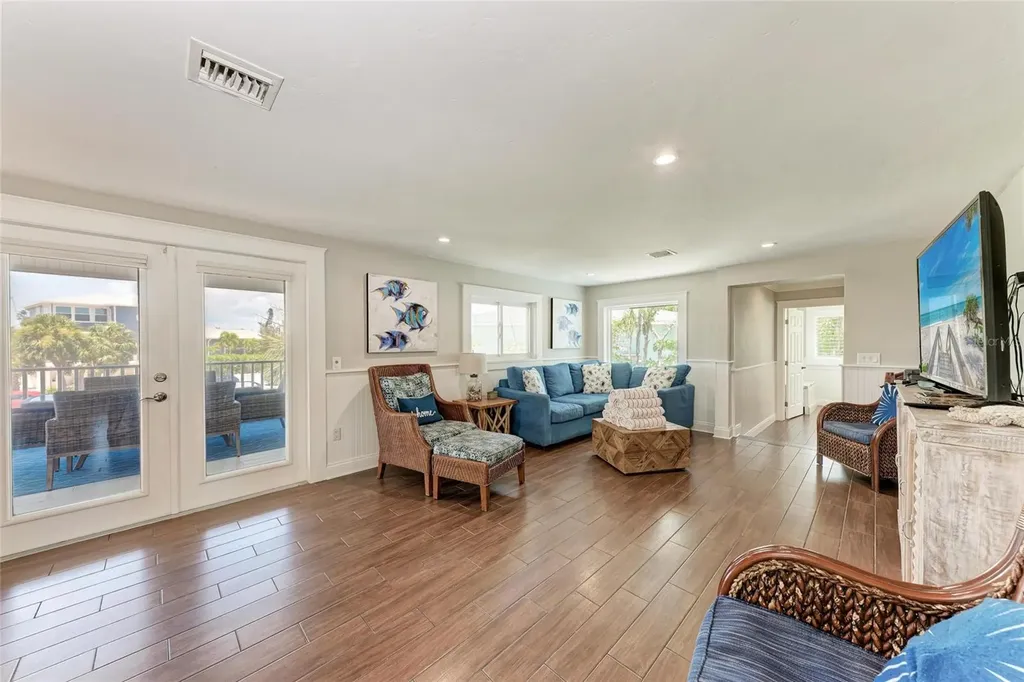 733 Holly Road Anna Maria FL 34216