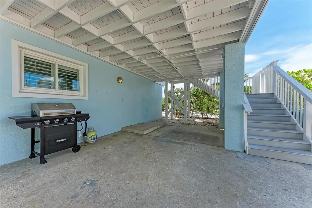 733 Holly Road Anna Maria FL 34216